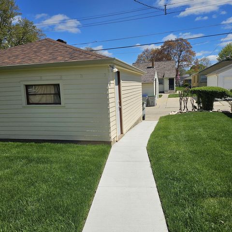 4052 87th STREET, Milwaukee, WI 53222
