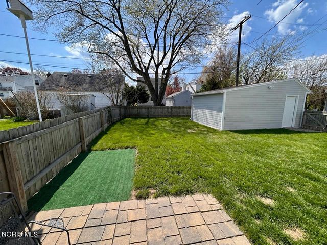 2667 Wesleyan Drive, Toledo, OH 43614