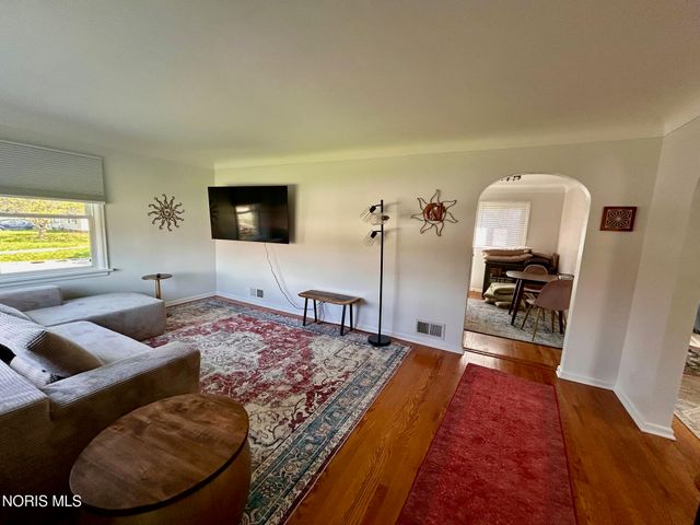 2667 Wesleyan Drive, Toledo, OH 43614