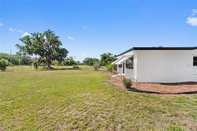 2425 BURNS AVENUE, Lake Wales, FL 33898