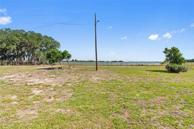 2425 BURNS AVENUE, Lake Wales, FL 33898