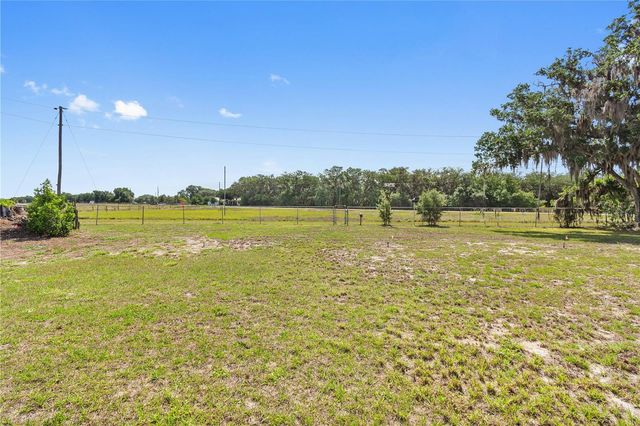 2425 BURNS AVENUE, Lake Wales, FL 33898