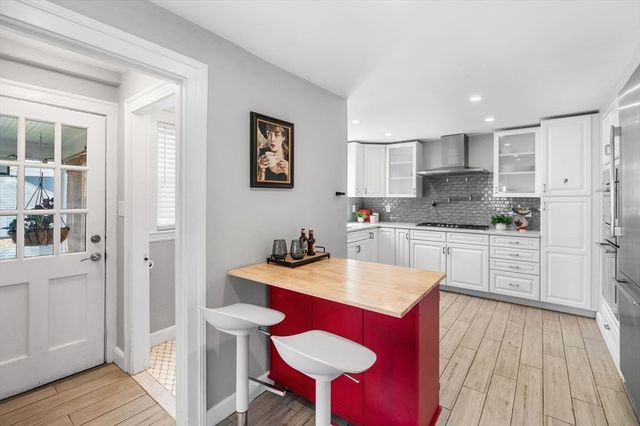 62 Elm St, Melrose, MA 02176