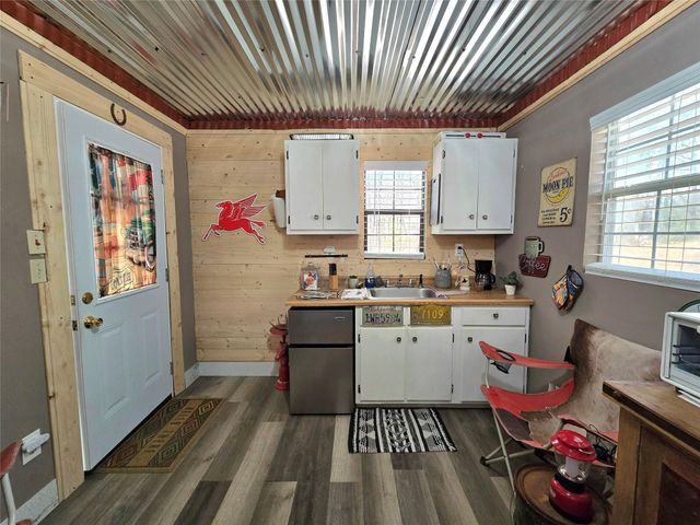 351 Dejardo Lane, Coldspring, TX 77331