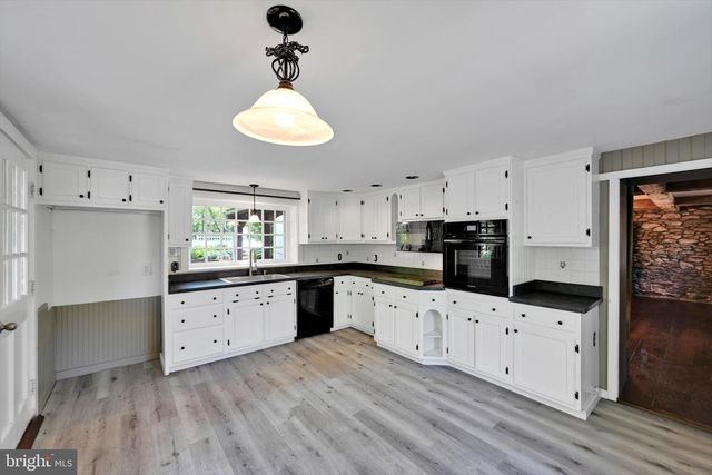 675 LANCASTER PIKE, Oxford, PA 19363