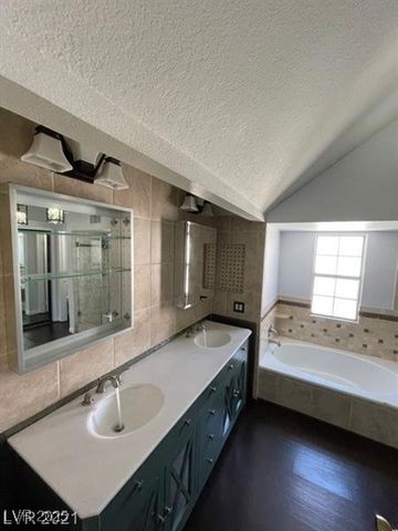 4037 Chalfont Court, Las Vegas, NV 89121