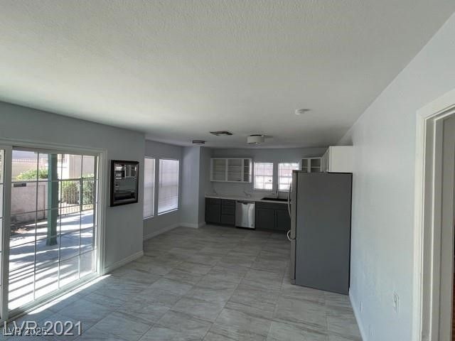 4037 Chalfont Court, Las Vegas, NV 89121
