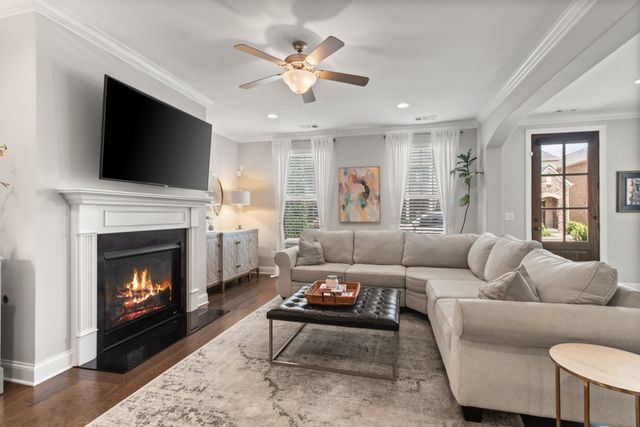 151 Benjamin Ln, Hendersonville, TN 37075