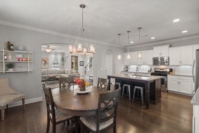 151 Benjamin Ln, Hendersonville, TN 37075