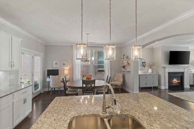 151 Benjamin Ln, Hendersonville, TN 37075