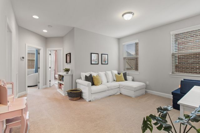 151 Benjamin Ln, Hendersonville, TN 37075