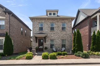 151 Benjamin Ln, Hendersonville, TN 37075