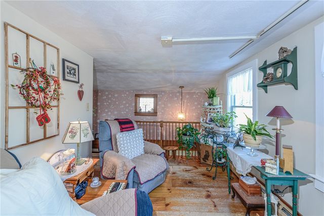 225 Old Mill Lane, Portsmouth, RI 02871