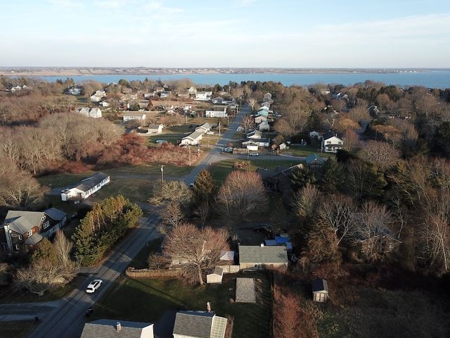 225 Old Mill Lane, Portsmouth, RI 02871