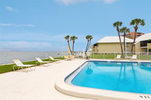 7300 SUNSHINE SKYWAY LANE 206, St Petersburg, FL 33711