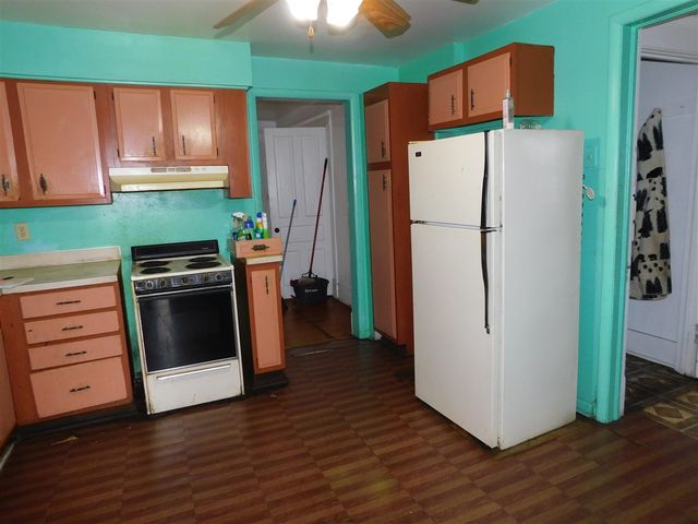 926 Cottage Avenue, Kalamazoo, MI 49001