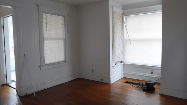 926 Cottage Avenue, Kalamazoo, MI 49001