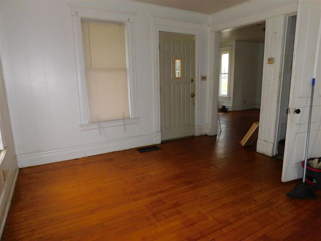 926 Cottage Avenue, Kalamazoo, MI 49001