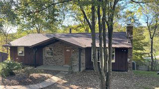 303 Elkhorn Rd, Center Twp, PA 15061