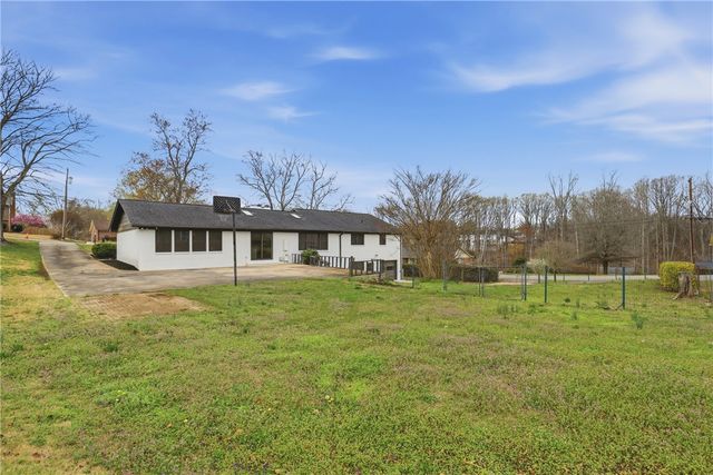 104 Westover Drive, Greer, SC 29651