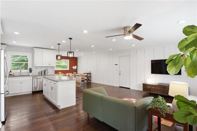 2182 Galway Lane, Decatur, GA 30032