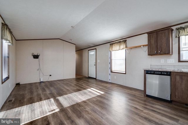 312 HAMPSHIRE AVE, Reading, PA 19606