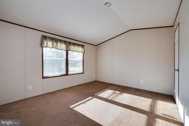 312 HAMPSHIRE AVE, Reading, PA 19606