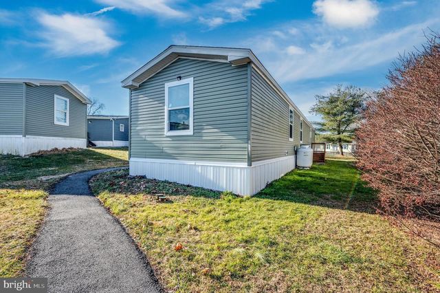 312 HAMPSHIRE AVE, Reading, PA 19606