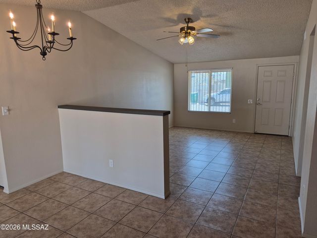 2530 W Vereda De Gente, Tucson, AZ 85746