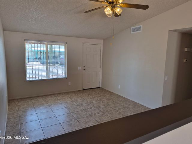2530 W Vereda De Gente, Tucson, AZ 85746
