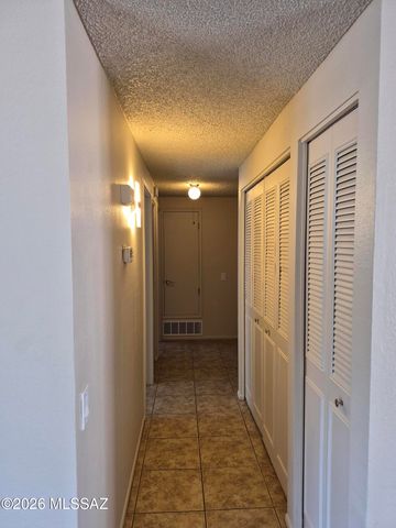 2530 W Vereda De Gente, Tucson, AZ 85746