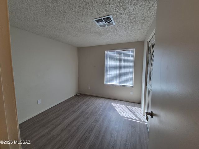 2530 W Vereda De Gente, Tucson, AZ 85746