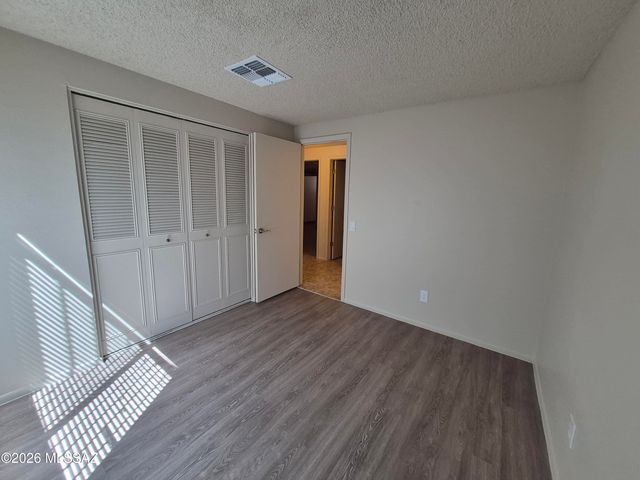 2530 W Vereda De Gente, Tucson, AZ 85746