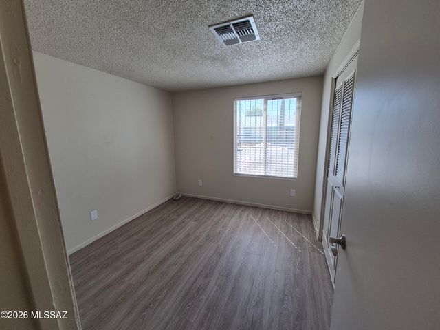2530 W Vereda De Gente, Tucson, AZ 85746
