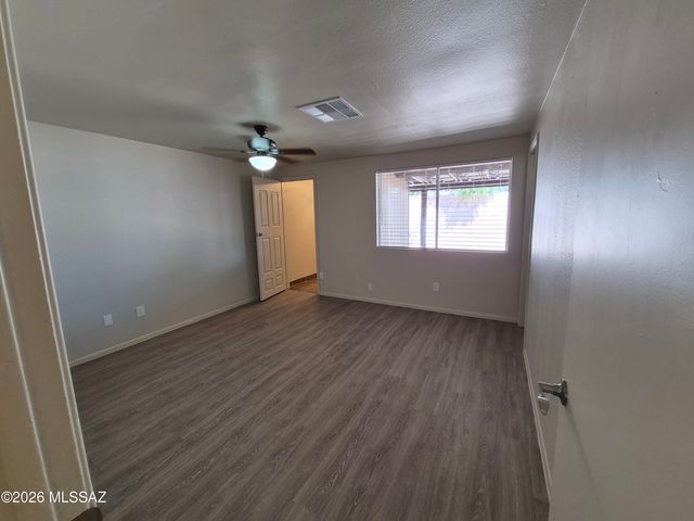 2530 W Vereda De Gente, Tucson, AZ 85746