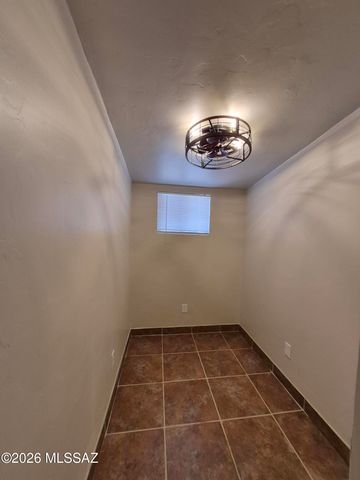 2530 W Vereda De Gente, Tucson, AZ 85746