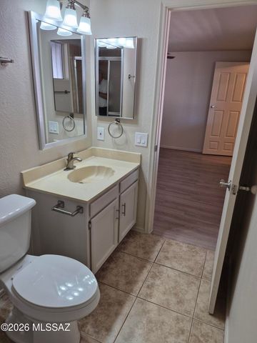 2530 W Vereda De Gente, Tucson, AZ 85746