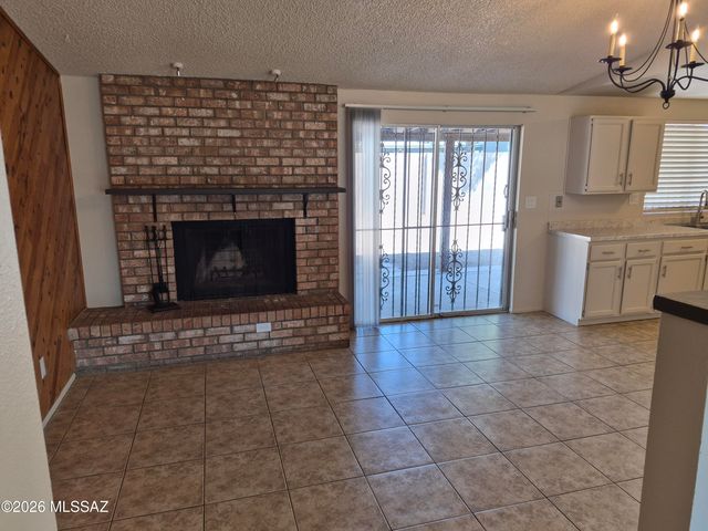 2530 W Vereda De Gente, Tucson, AZ 85746