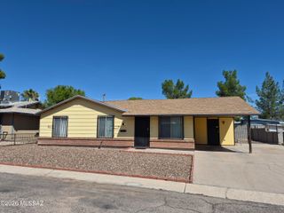 2530 W Vereda De Gente, Tucson, AZ 85746
