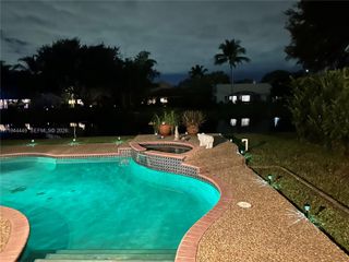 9481 Oak Grove Cir, Davie, FL 33328