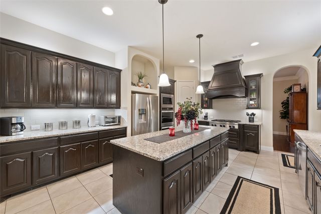 3204 Chambley Lane, Mansfield, TX 76084