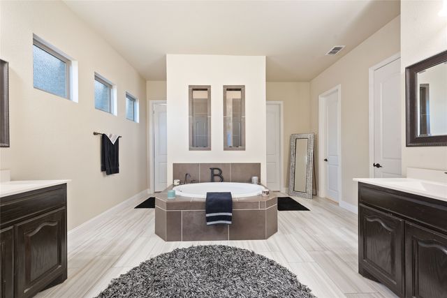 3204 Chambley Lane, Mansfield, TX 76084
