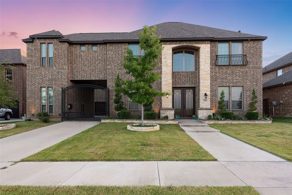 3204 Chambley Lane, Mansfield, TX 76084