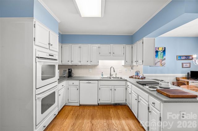 5120 Dunes Court, Charlotte, NC 28226