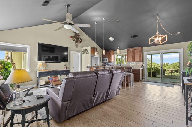 16925 C Road, Cottonwood, CA 96022