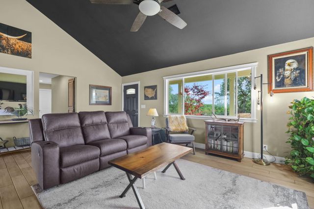 16925 C Road, Cottonwood, CA 96022