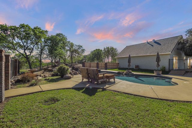 16925 C Road, Cottonwood, CA 96022