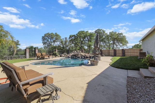 16925 C Road, Cottonwood, CA 96022