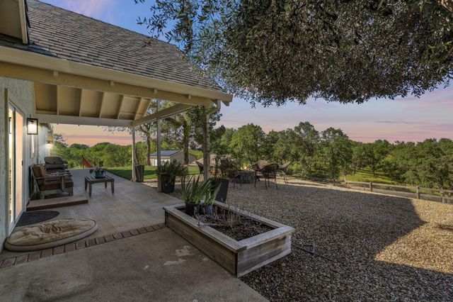 16925 C Road, Cottonwood, CA 96022