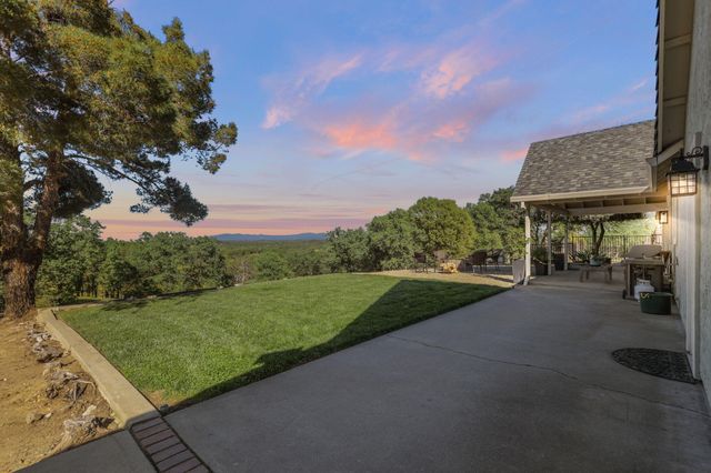 16925 C Road, Cottonwood, CA 96022